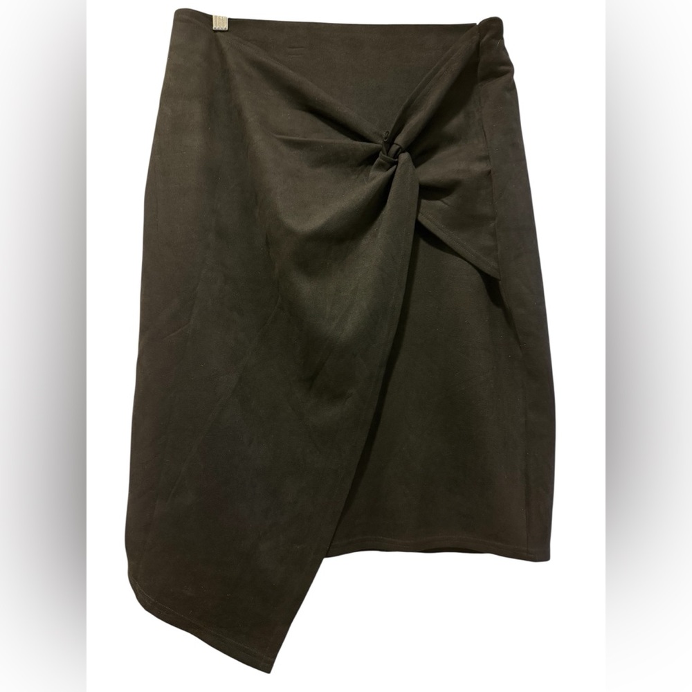 Chic Asymmetrical Black Knot Skirt
